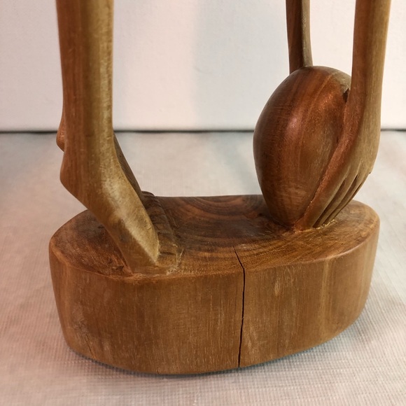 14 Inch Wood Carving Acrobat Man Stretching Holding A Ball - Picture 5 of 15